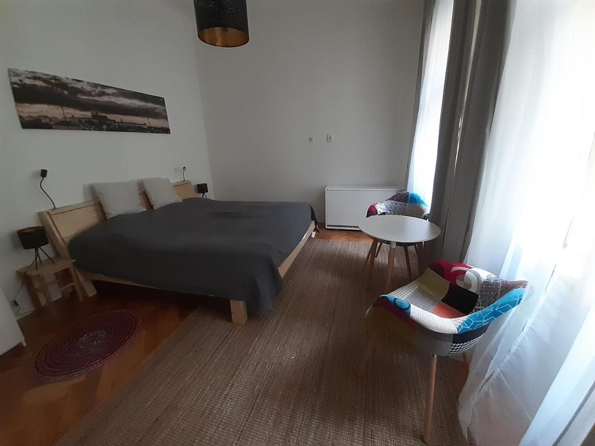 Soukromy Pokoj V Srdci Prahy Leilighet Praha Eksteriør bilde